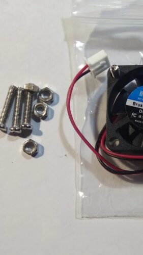 Click to view full screen Cooler 5V para Case de Raspberry Pi (3cm X 3cm x 1 cm) photo review