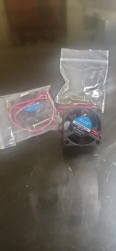 Click to view full screen Cooler 5V para Case de Raspberry Pi (3cm X 3cm x 1 cm) photo review